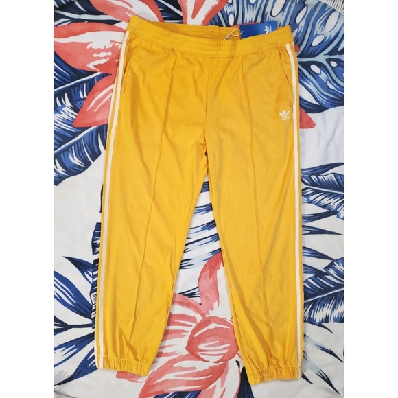 XL- Adidas Suede look Cuffed Joggers - Picture 3 of 12